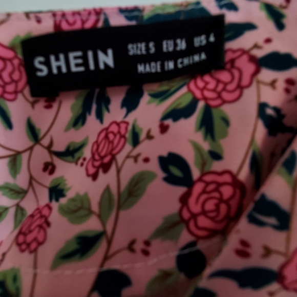 Dress - Picture 4 of 4